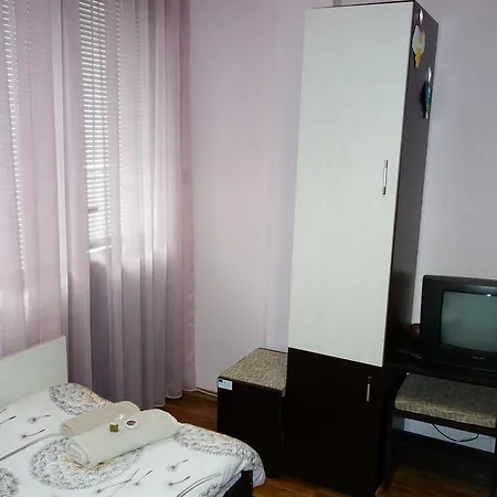 къща за гости борани Къща за гости 2*
